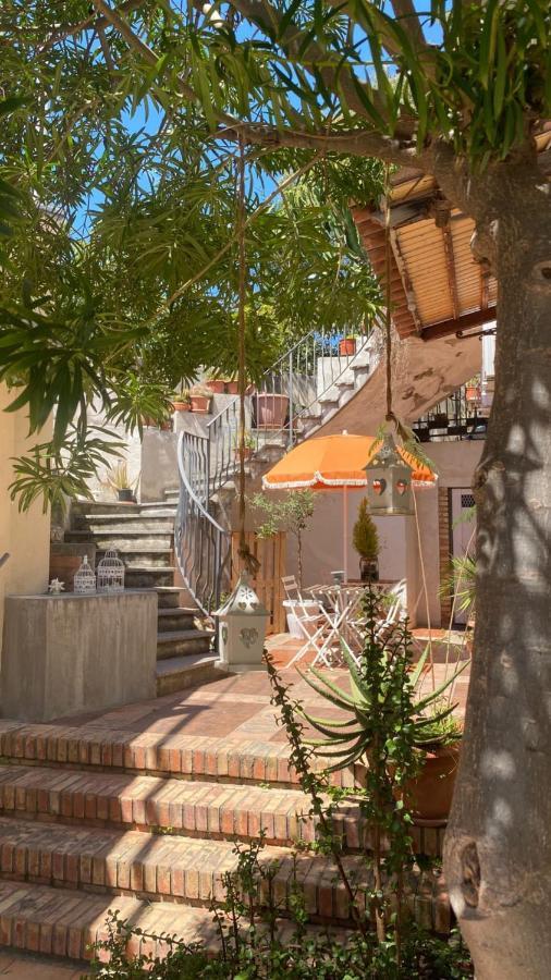 Il Giardino D'Ulisse Bed & Breakfast Reggio di Calabria Exterior foto